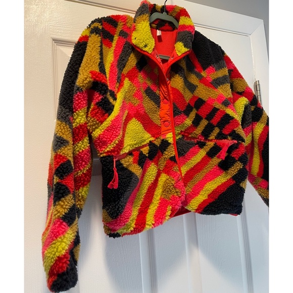 NEW FREE PEOPLE Hit The Slopes Printed Fleece Jacket
Size XS - Picture 7 of 11